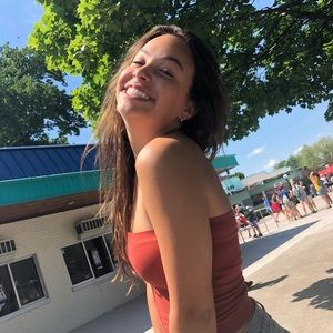 Meet your Posher, Madelyn